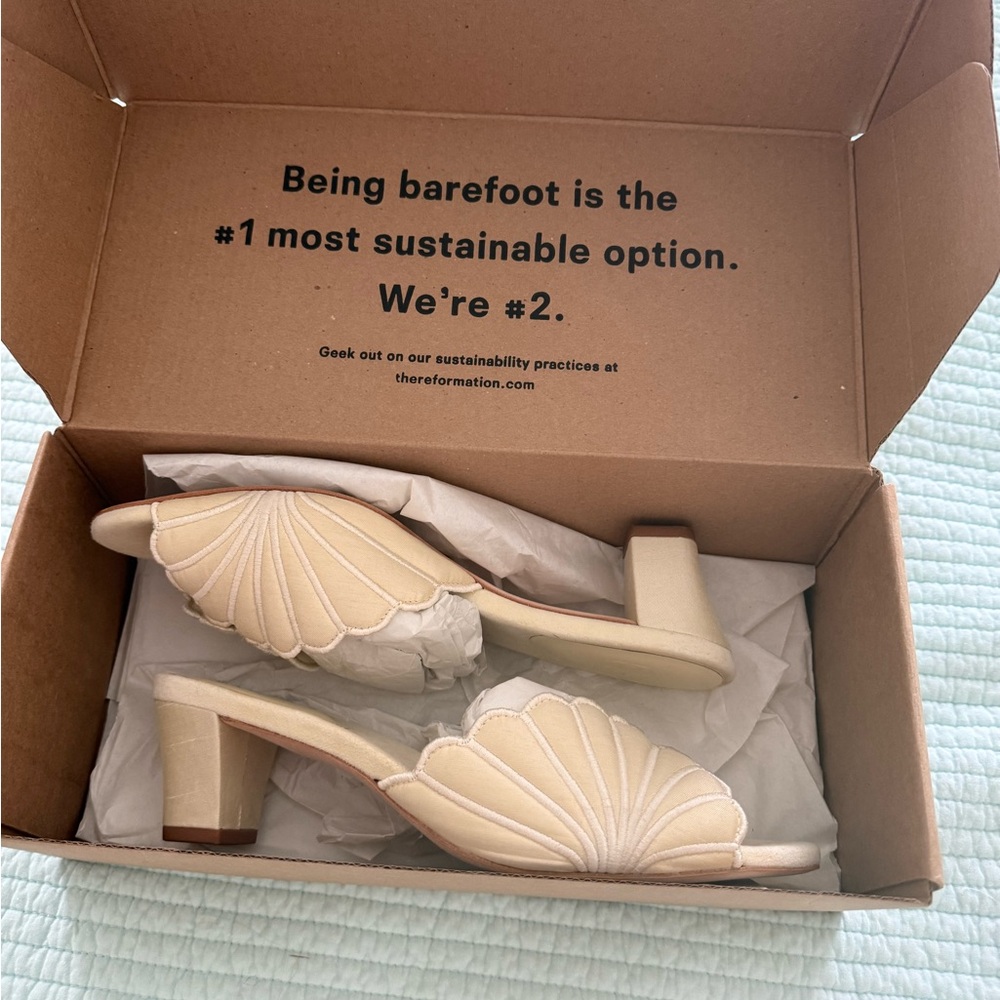 Reformation Waldena heels seashell cream puff block heel taffeta 8.5 - Picture 7 of 9